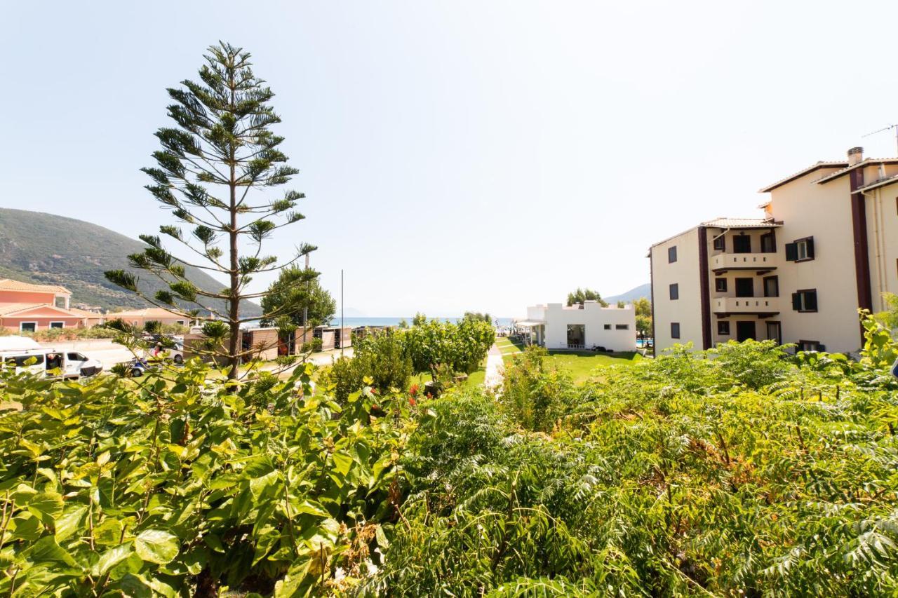 Hotel Odeon Vasiliki  Exterior photo